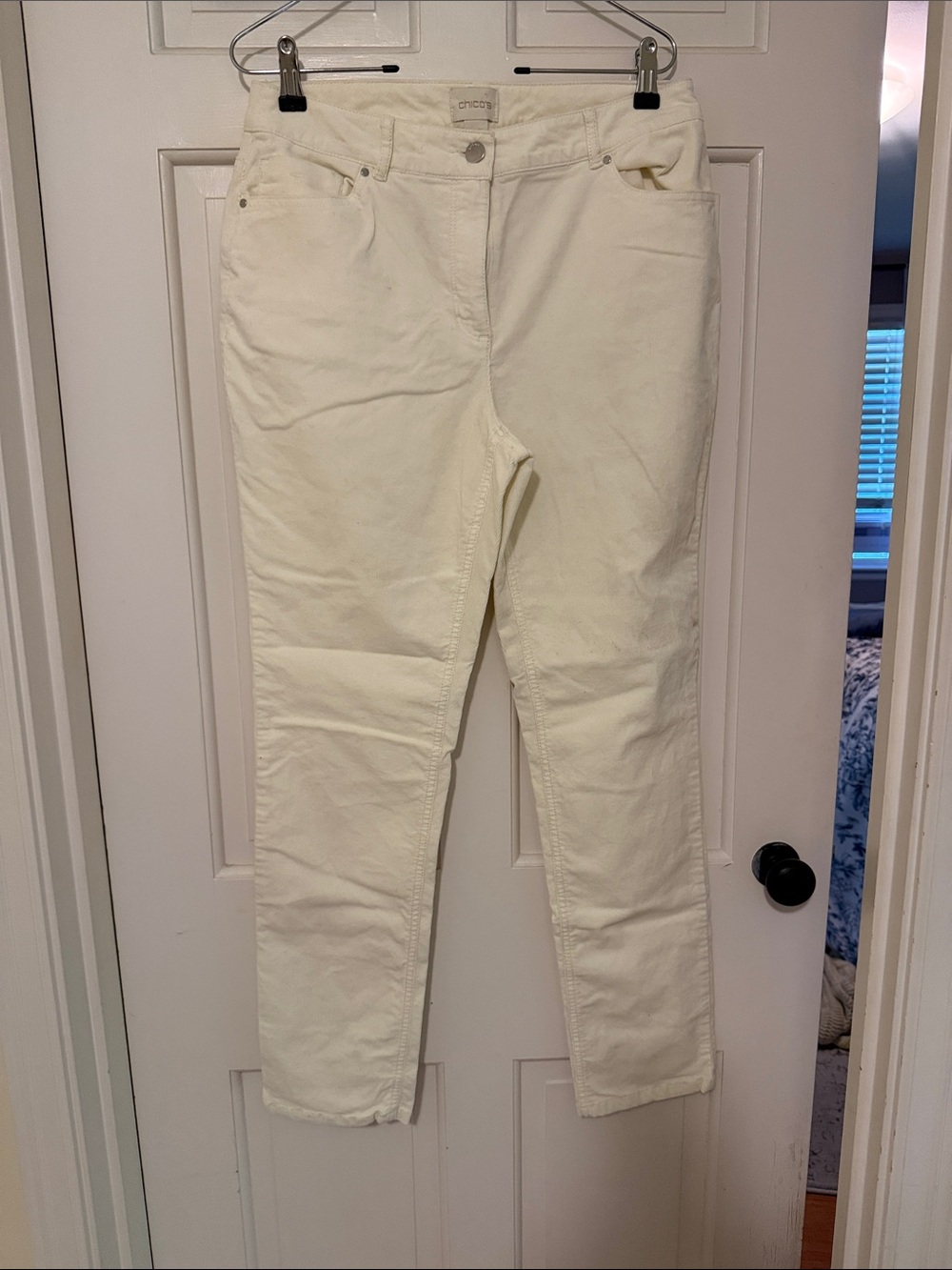 Chico's Cream Ankle Slim Jeans